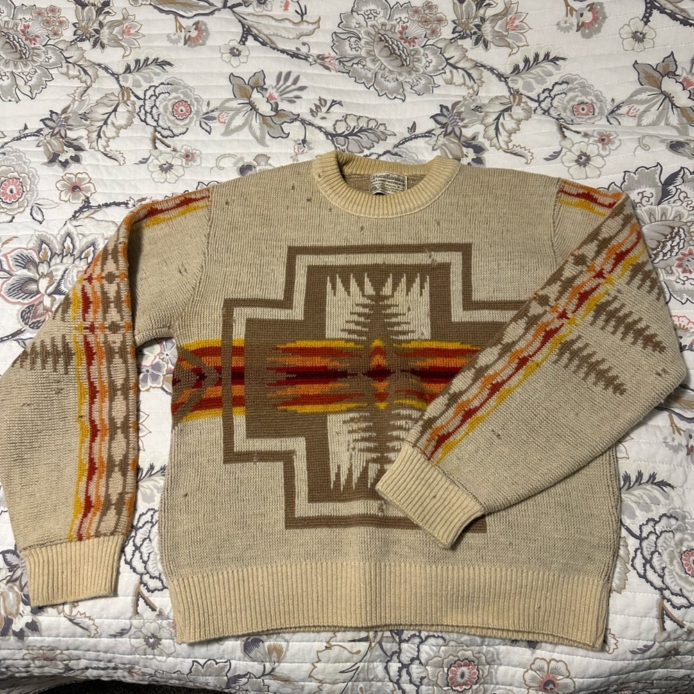 Men's Pendleton  Aztec print Beige and Brown Sweater vintage
